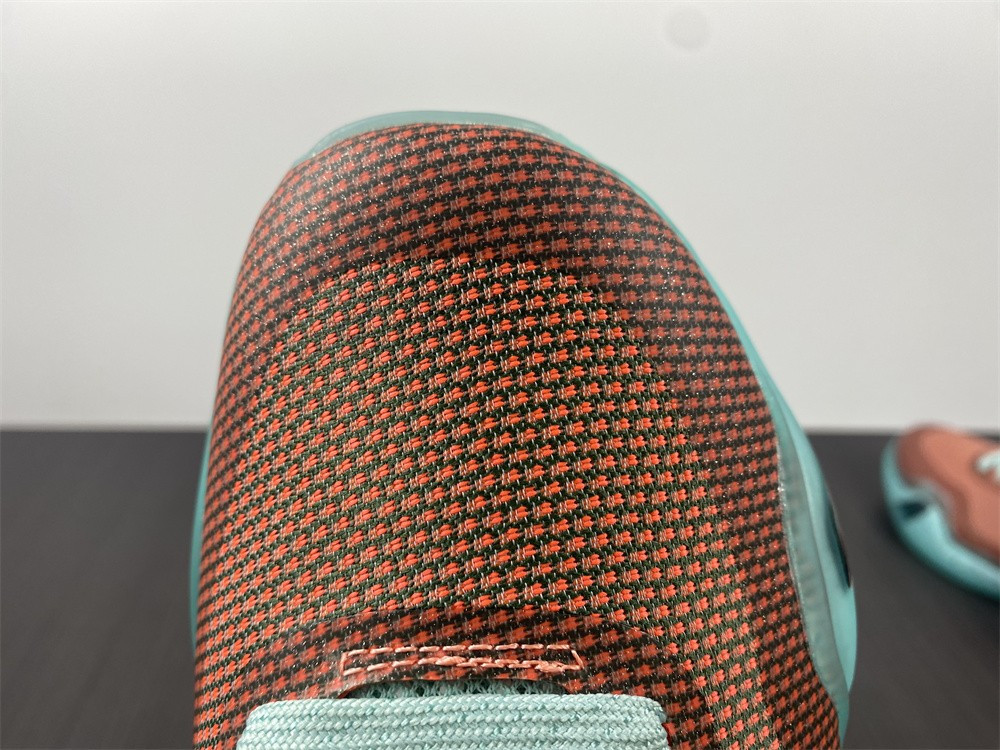 KOBE 10 