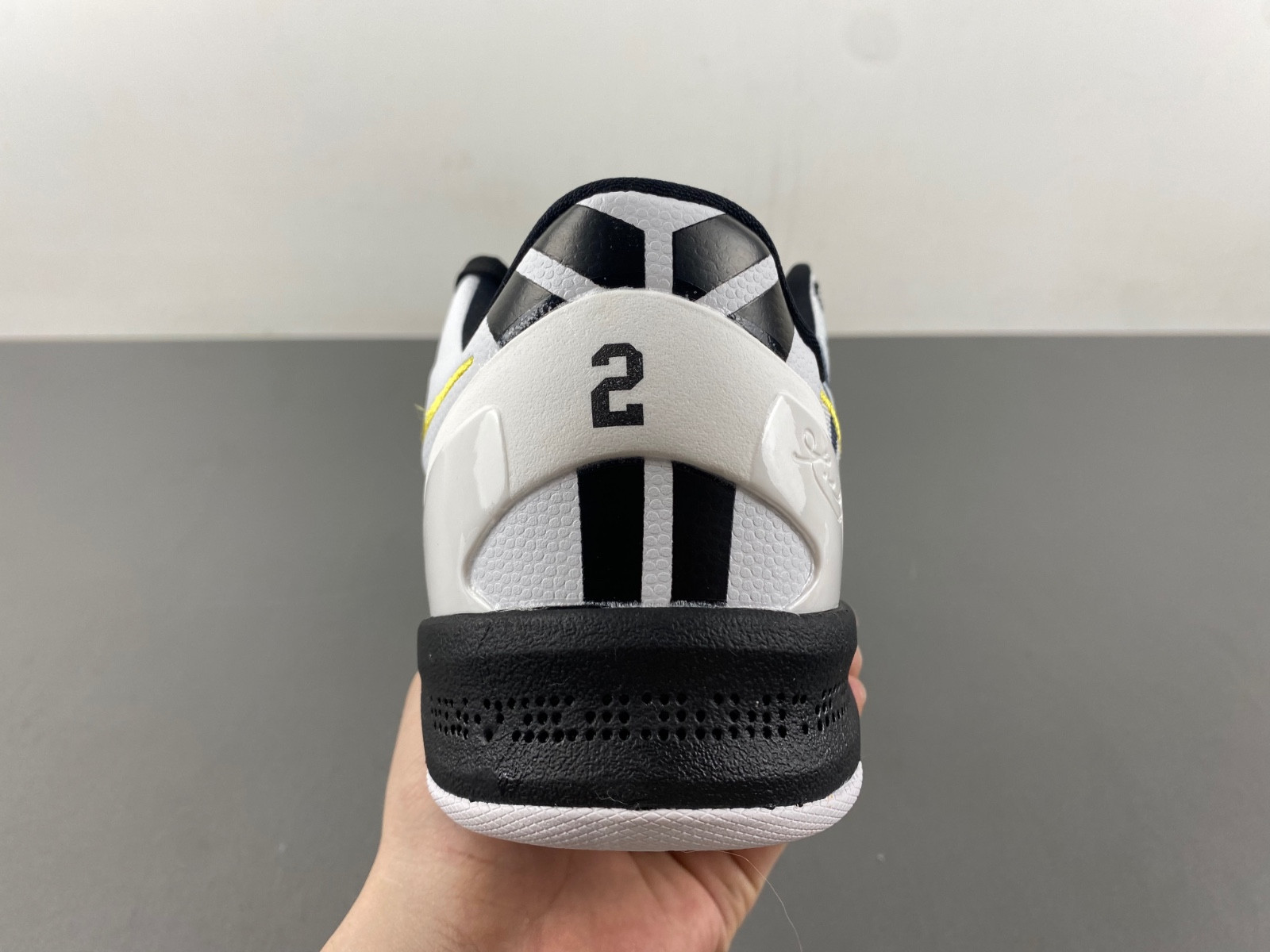 Nike Kobe 8 Protro “Mambacita” FV6325-100