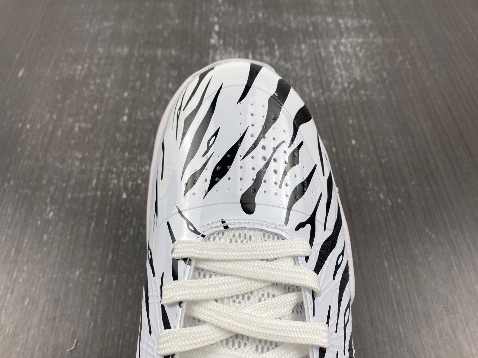 Nike Kobe 5 DB4796-556