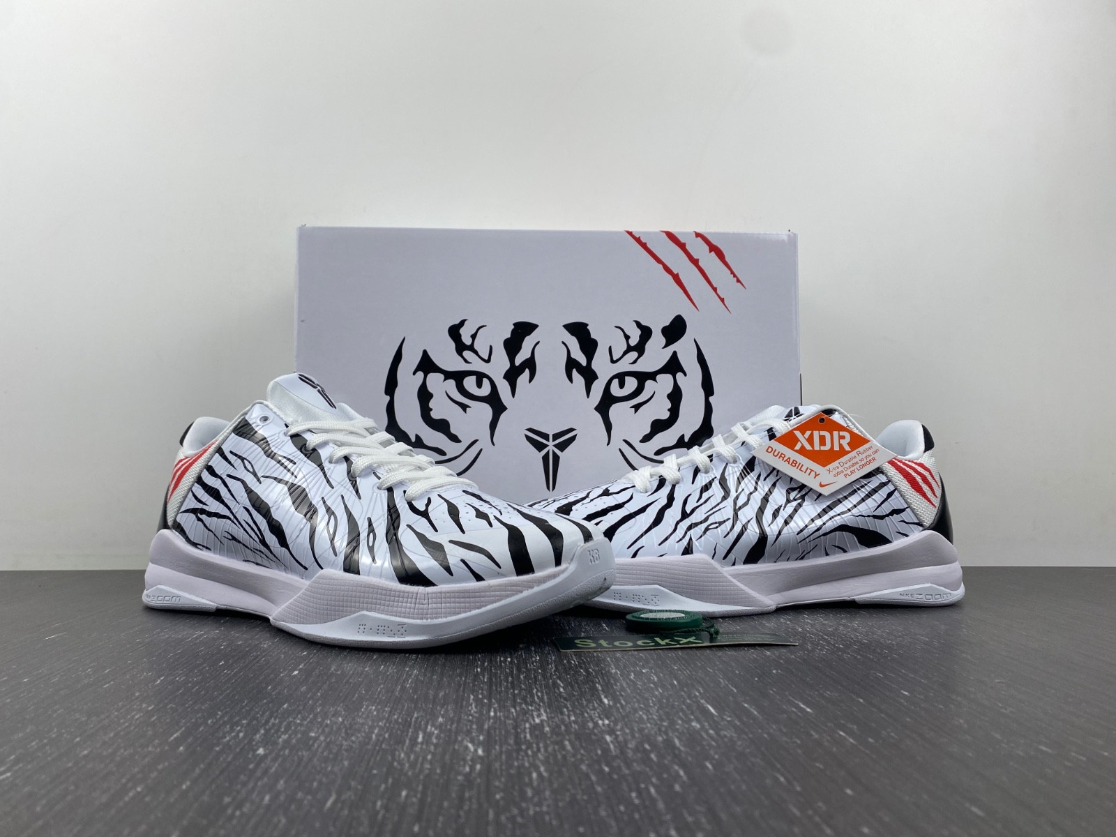 Nike Kobe 5 DB4796-556