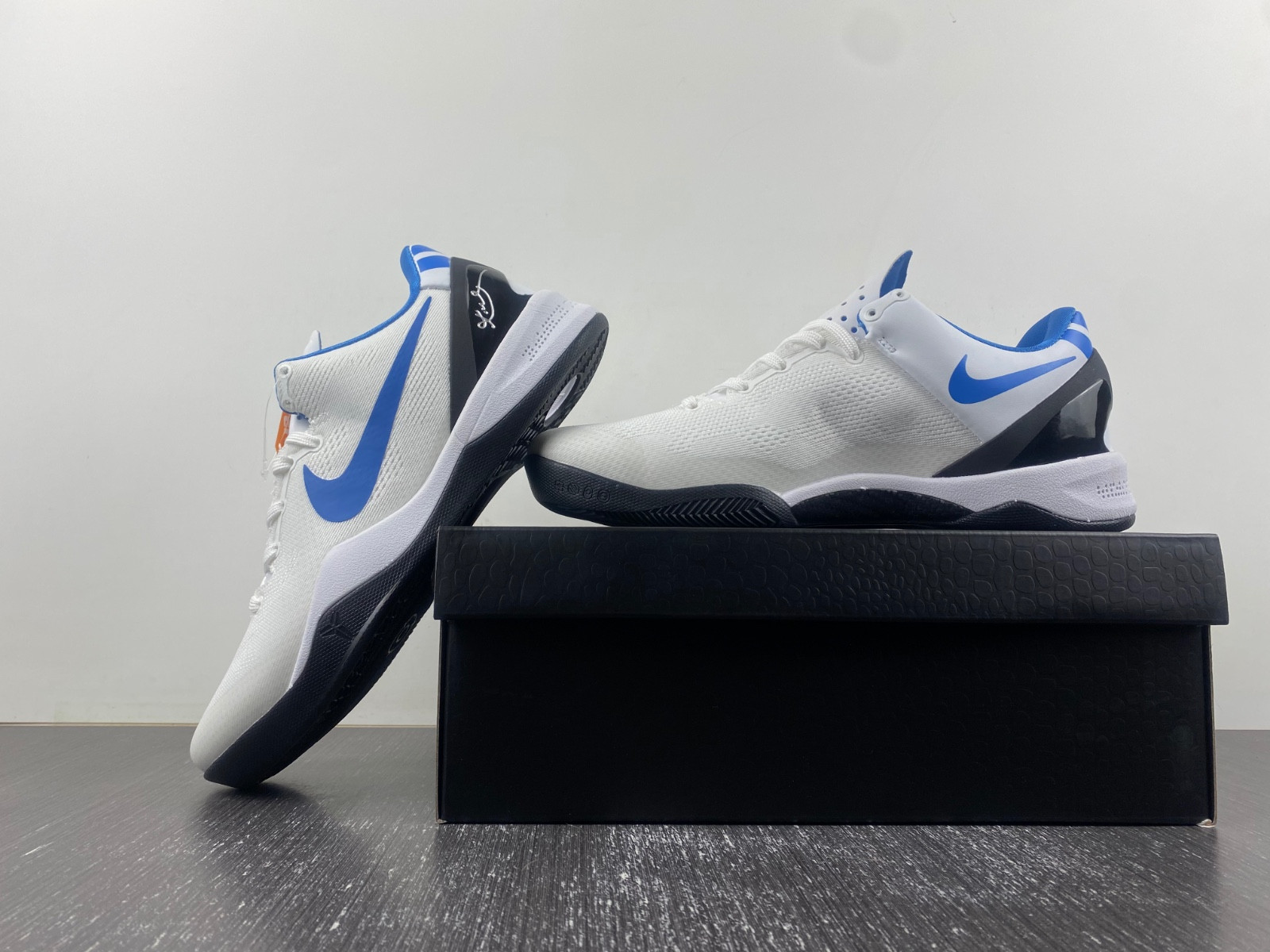 KOBE 8