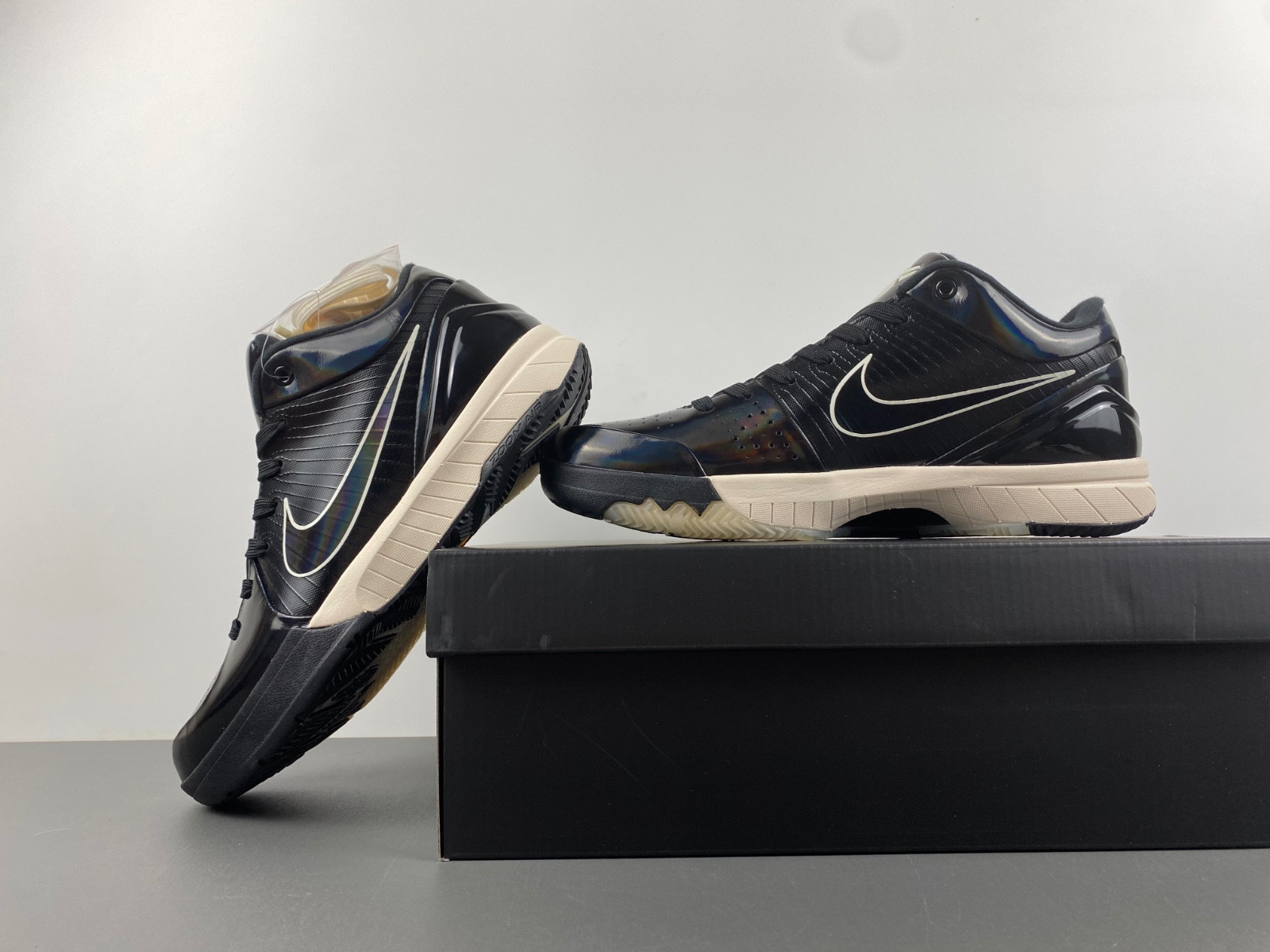 Undefeated x Kobe 4 Protro