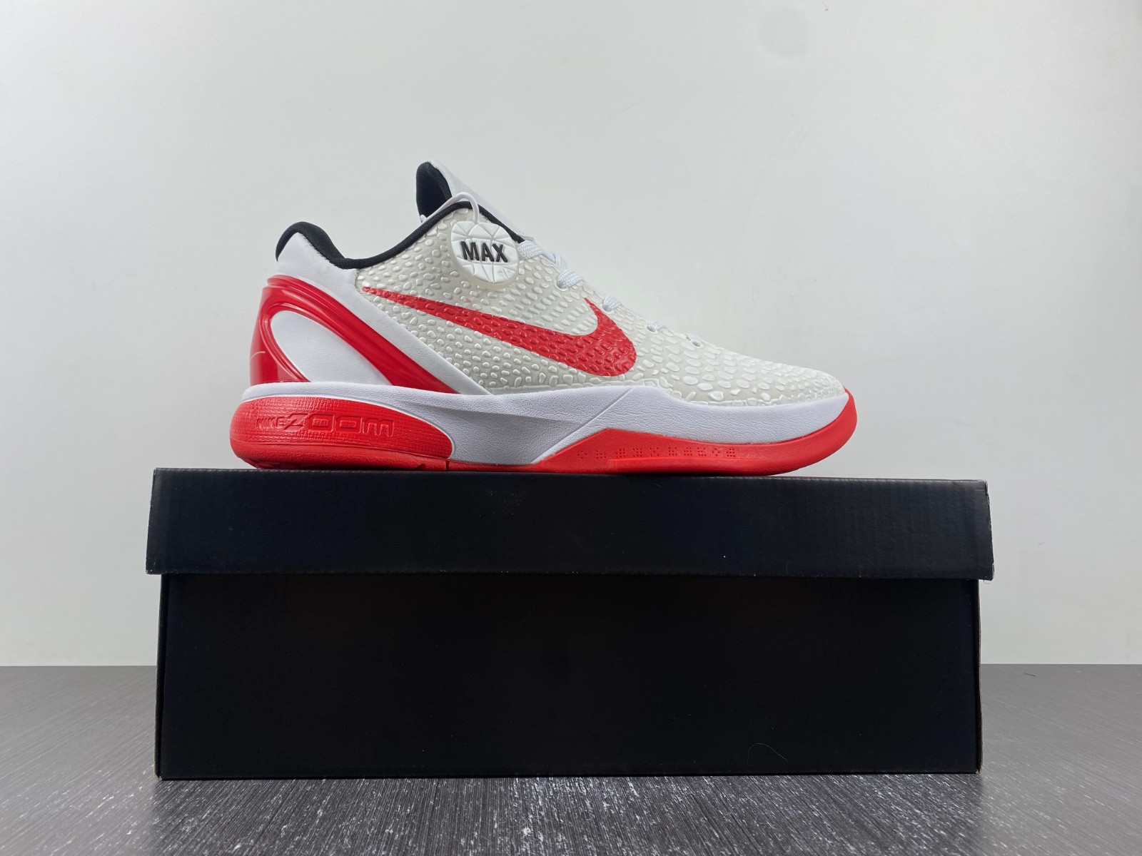 Kobe 6  CW2190-400