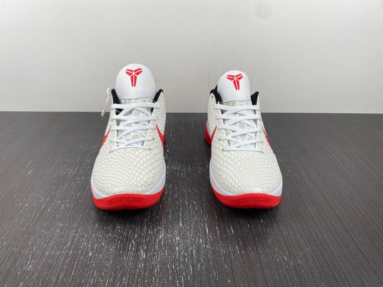 Kobe 6  CW2190-400