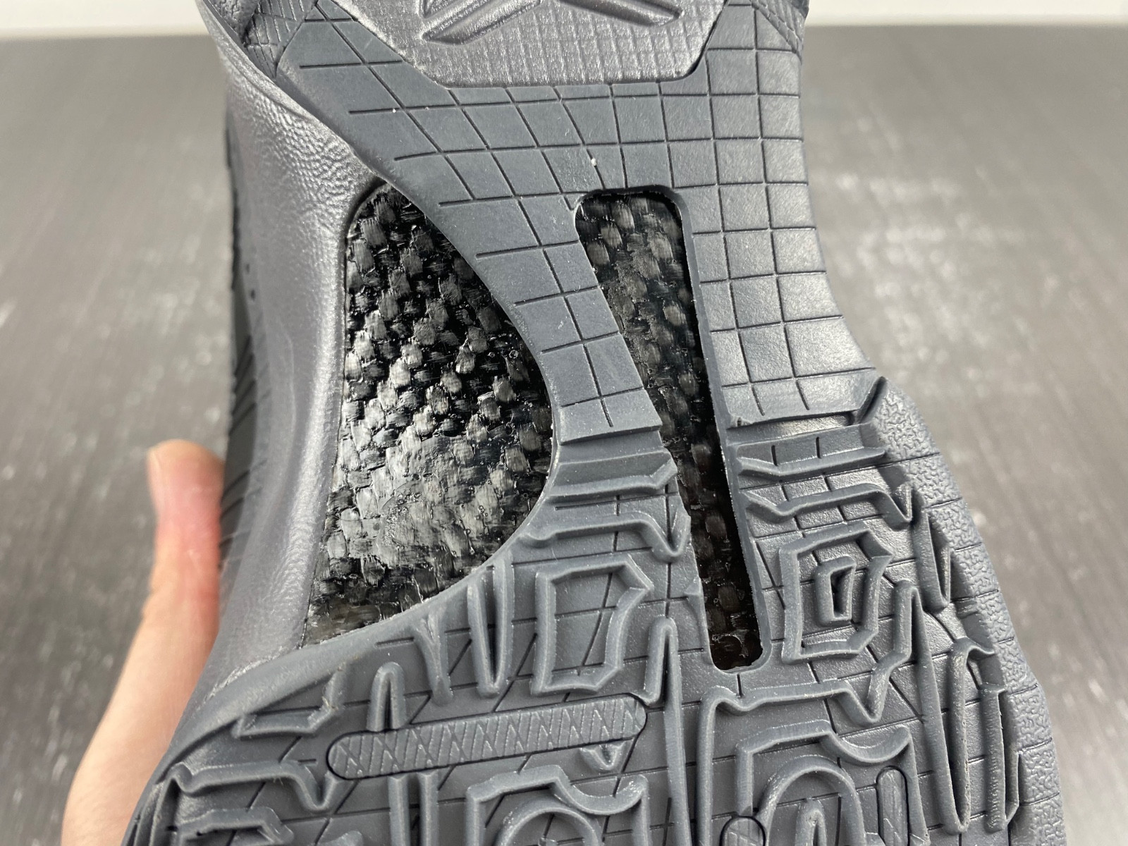 Kobe 5  DB4796-004