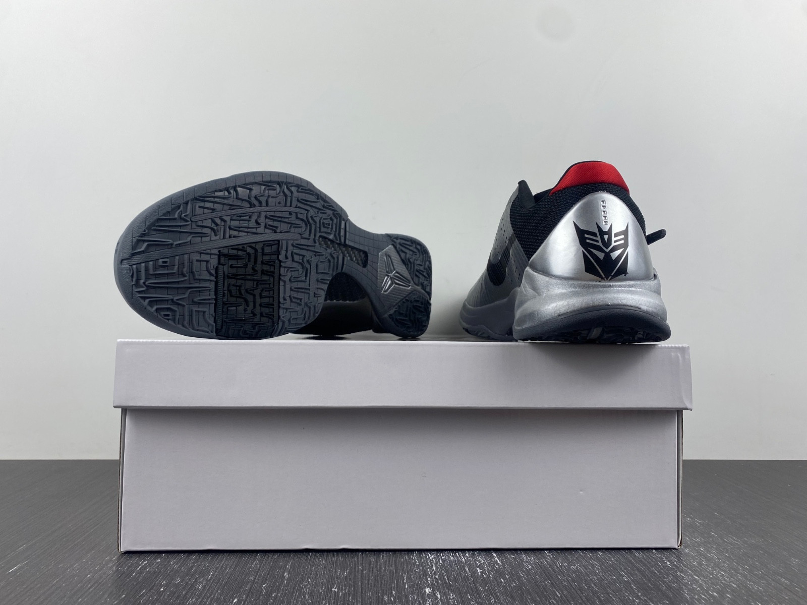 Kobe 5  DB4796-004