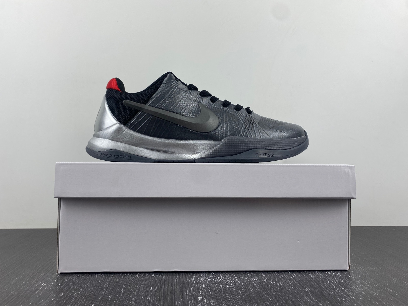 Kobe 5  DB4796-004