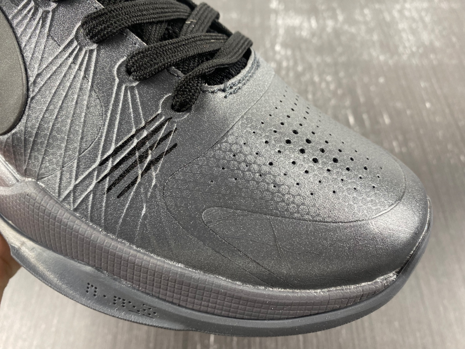 Kobe 5  DB4796-004