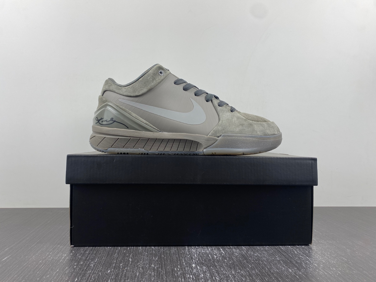 Nike Zoom Kobe 4 FTB 869450-005