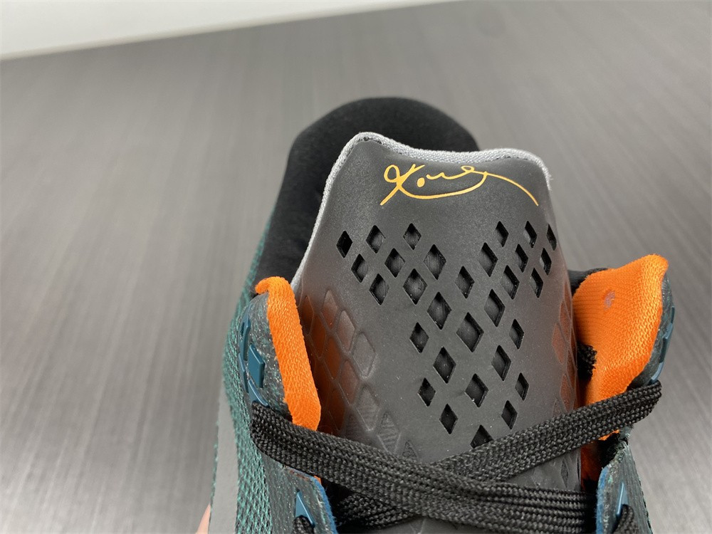 Nike Kobe 10 “Flight” 705317-308