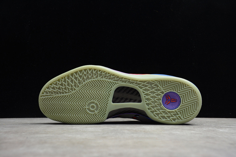 Kobe 8 635438-800