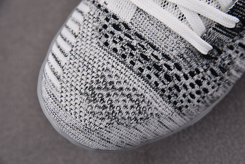 Kobe 9 Elite Low XDR Beethoven 639045-101