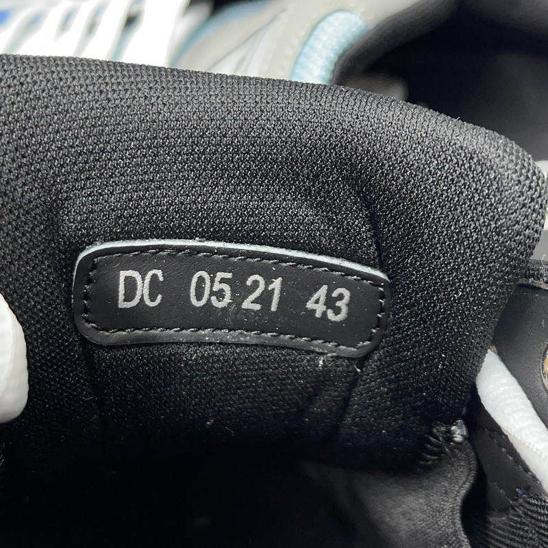 DR B30 Sneaker