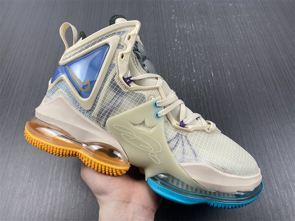 Nike LeBron 19 DC9341-200