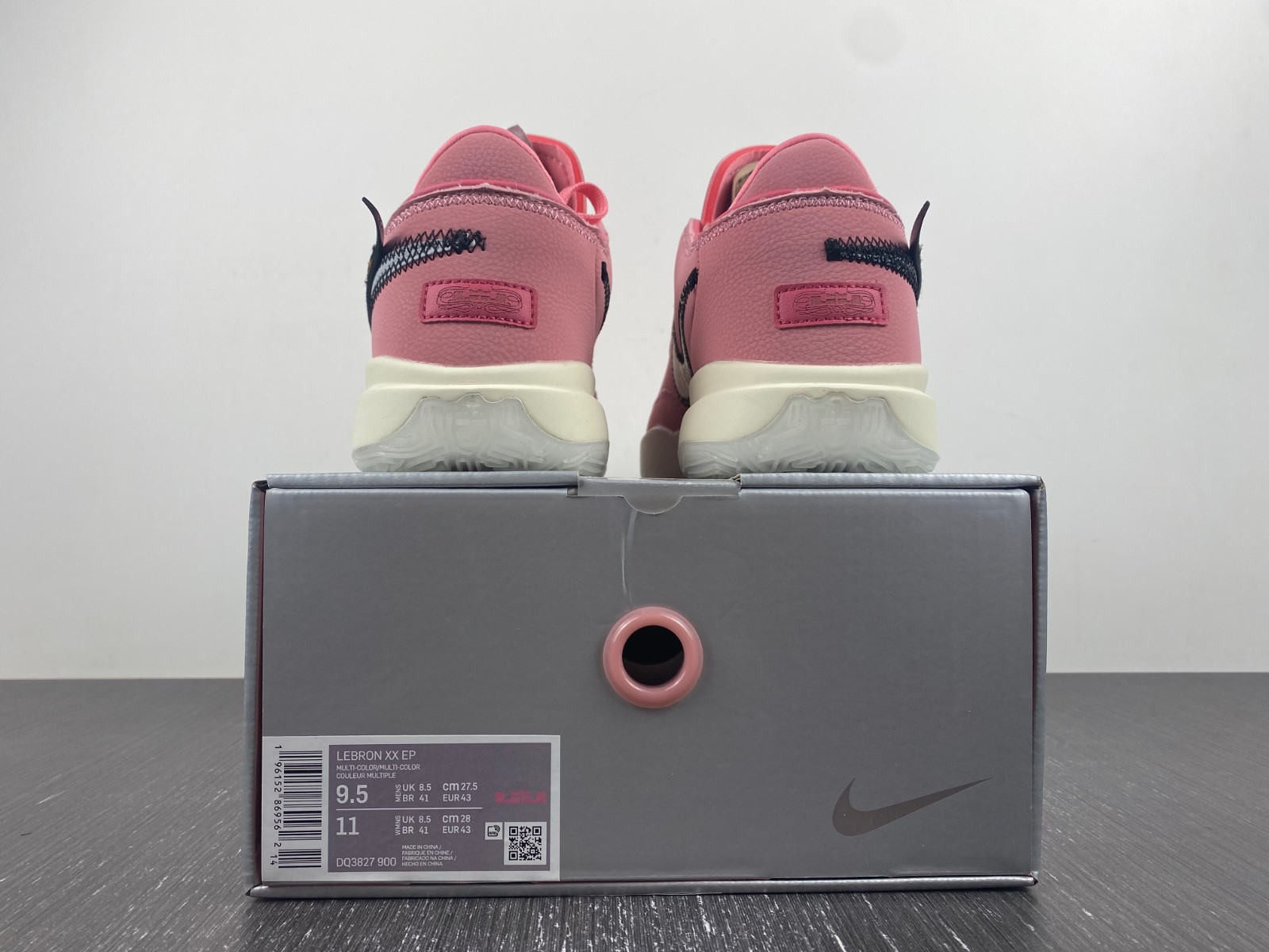 Nike LeBron 20 DQ3827-900