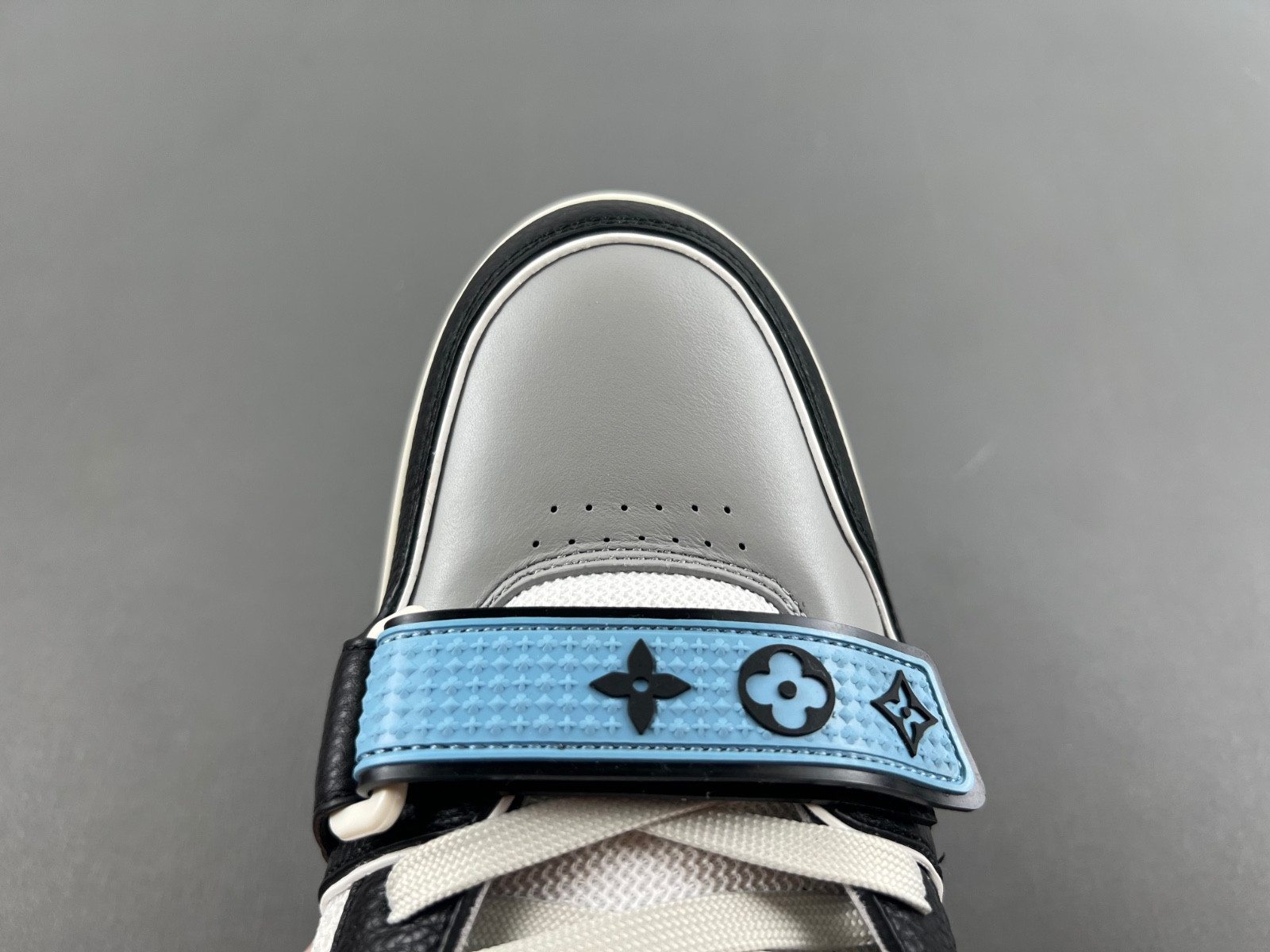 L*V Sneakers
