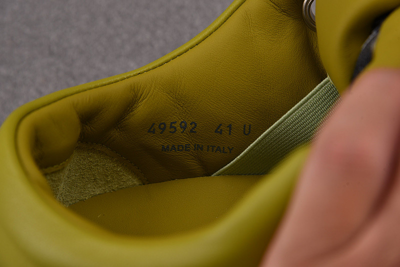 RO Sneakers