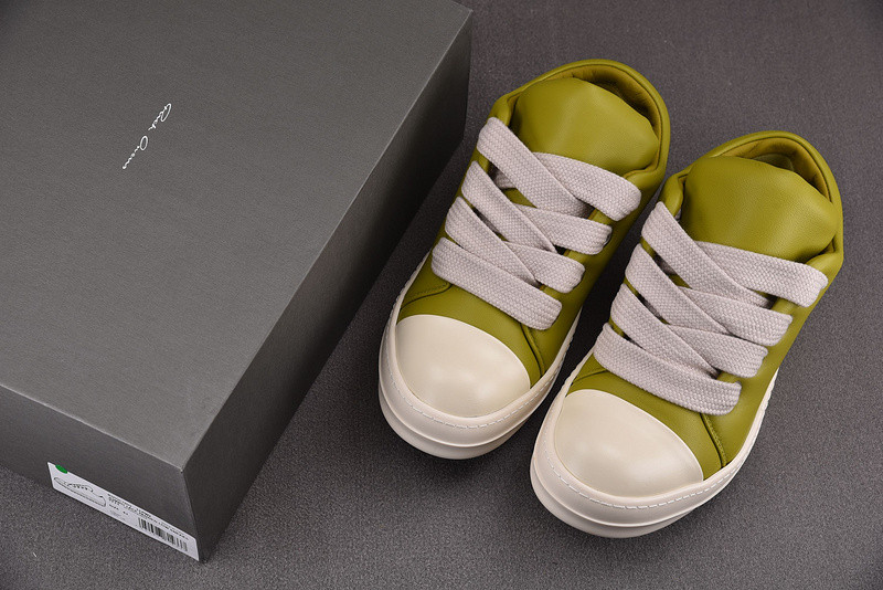 RO Sneakers