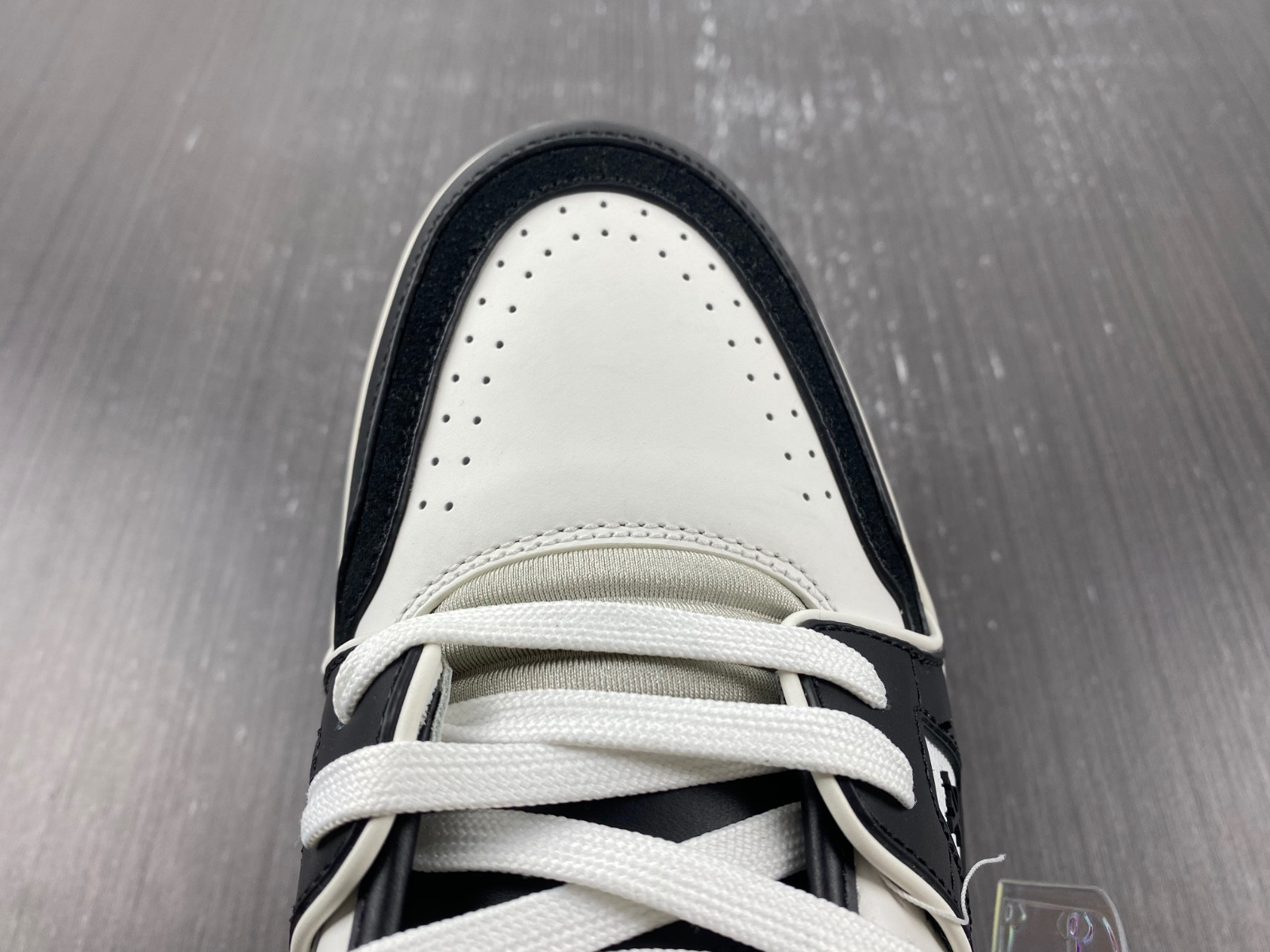 L*V Sneakers