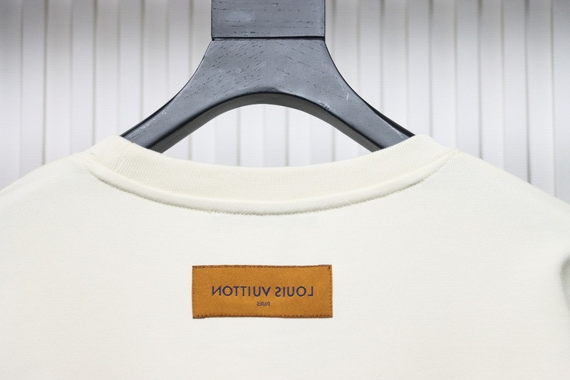 L*V HOODIE