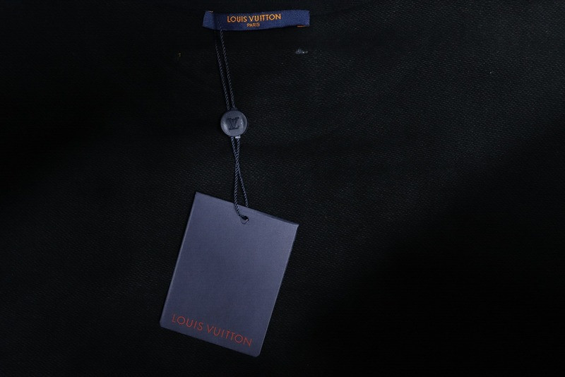 L*V HOODIE