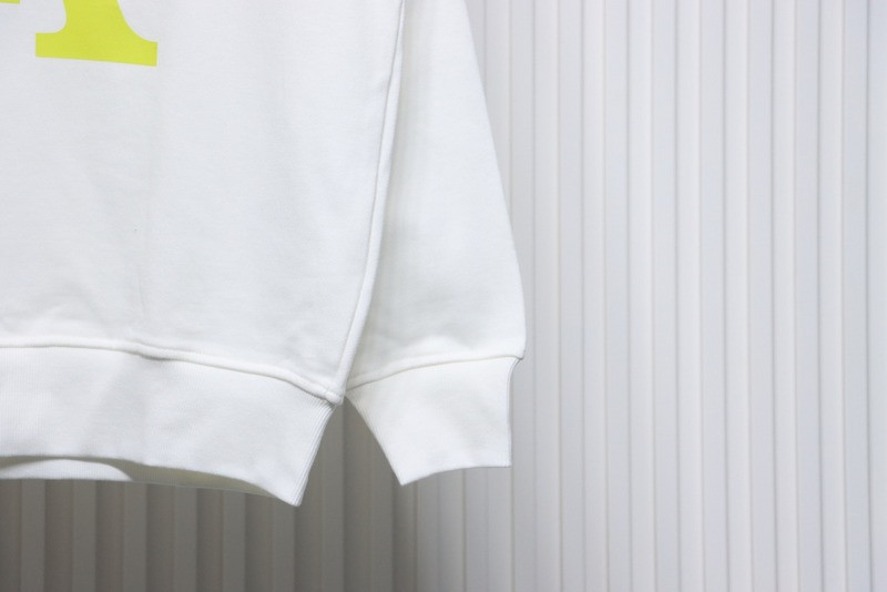 L*V HOODIE