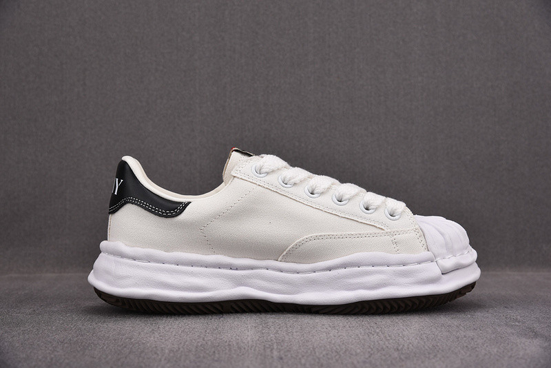 Maison Mihara Sneakers
