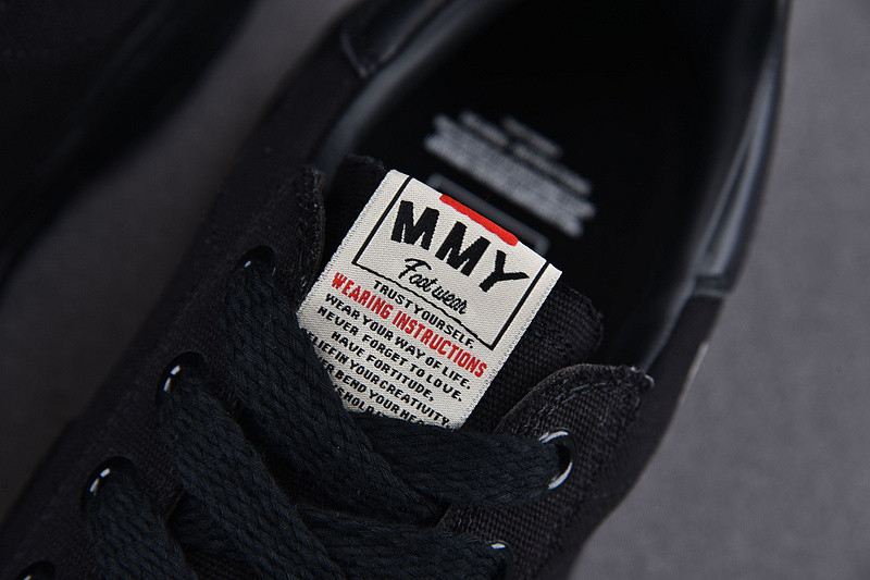 Maison Mihara Sneakers