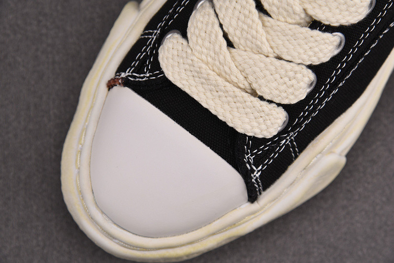 Maison Mihara Sneakers