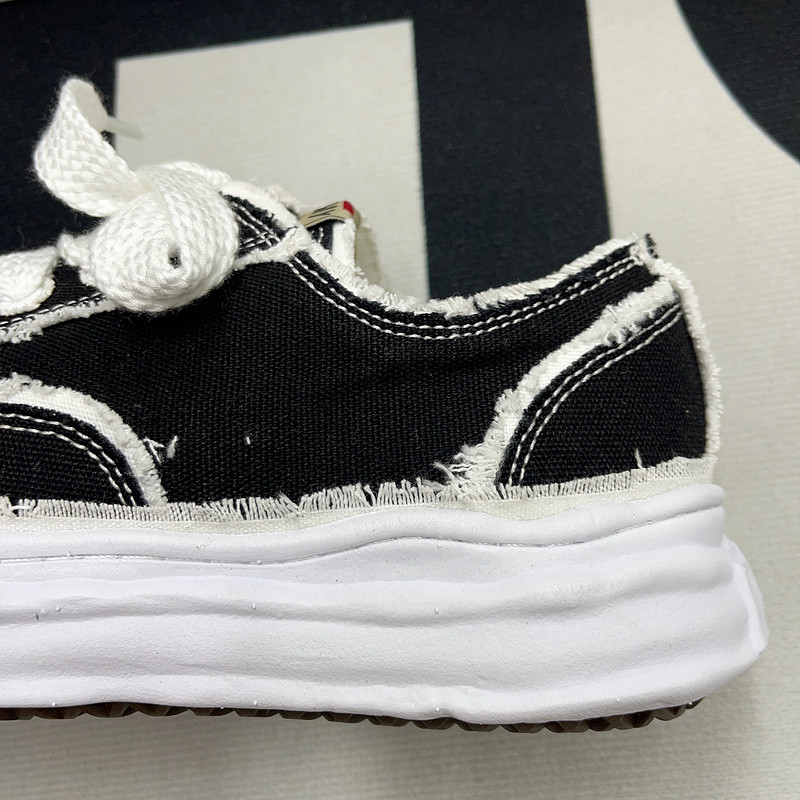 Maison Mihara Sneakers