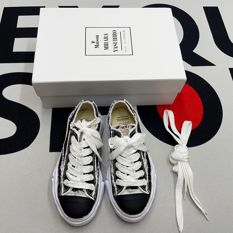 Maison Mihara Sneakers