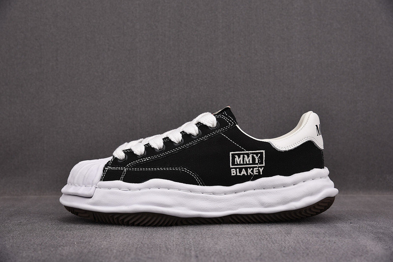 Maison Mihara Sneakers