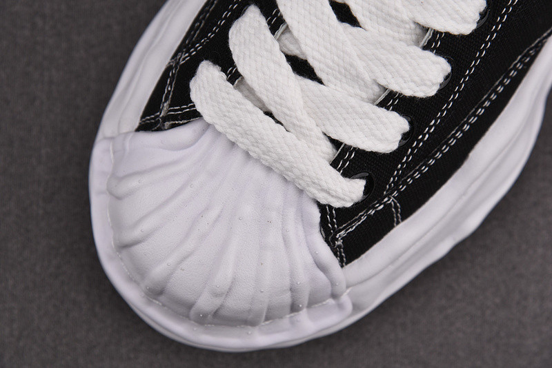 Maison Mihara Sneakers