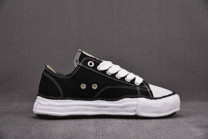 Maison Mihara Sneakers