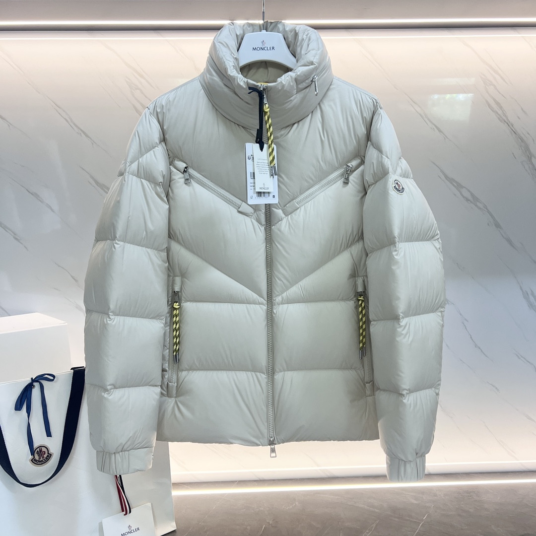 Monc COAT