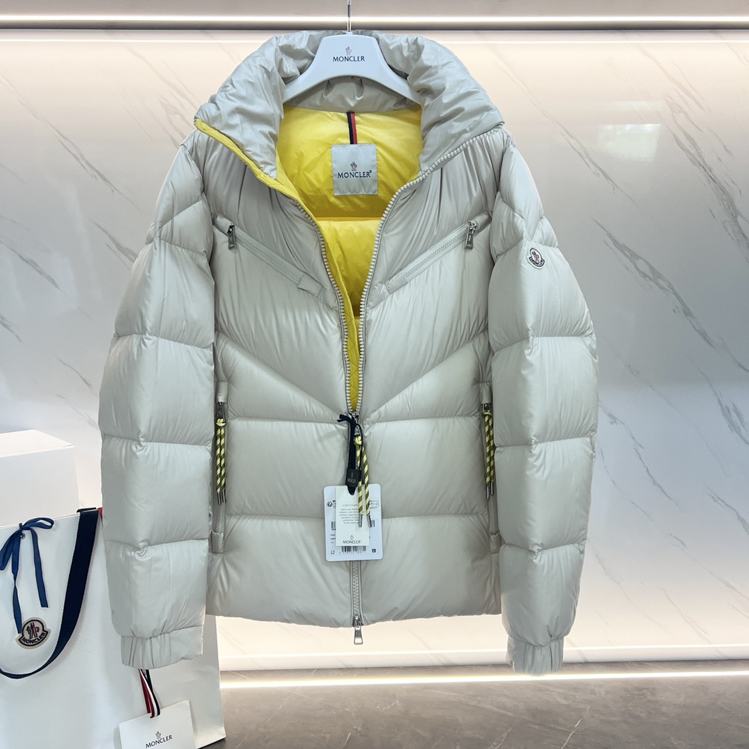 Monc COAT