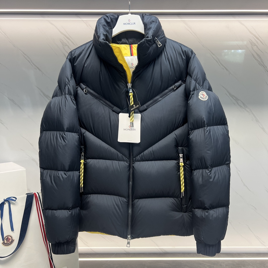 Monc COAT