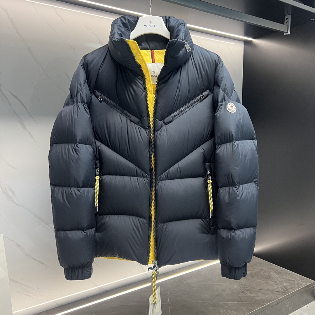 Monc COAT