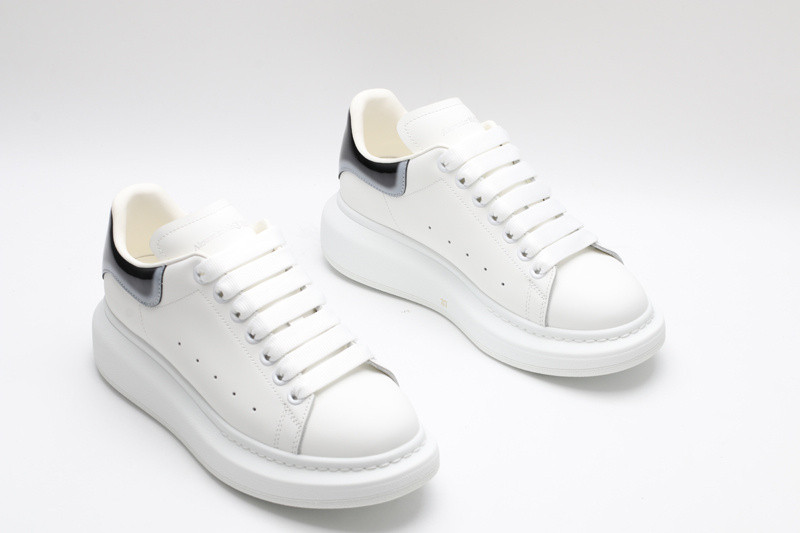 MQ Sneakers
