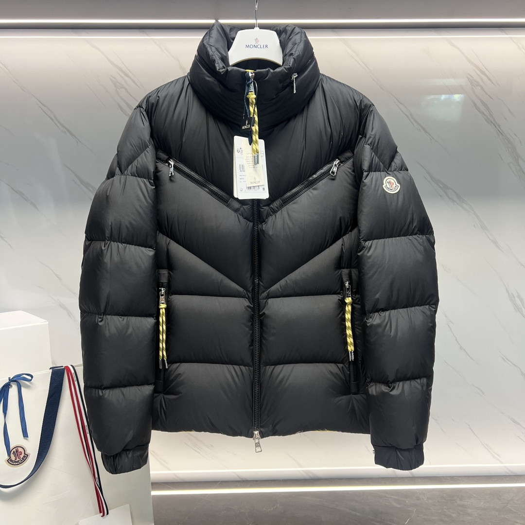 Monc COAT