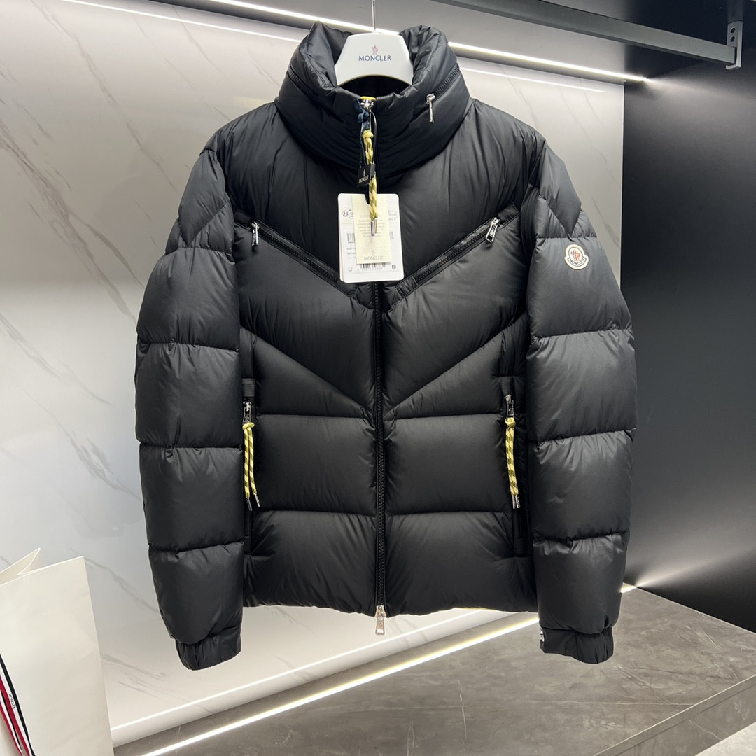Monc COAT