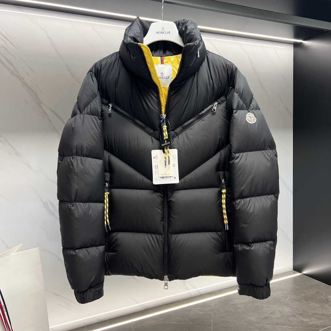 Monc COAT