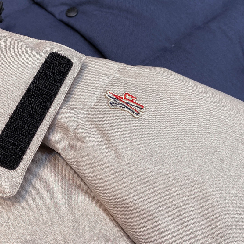 Monc COAT