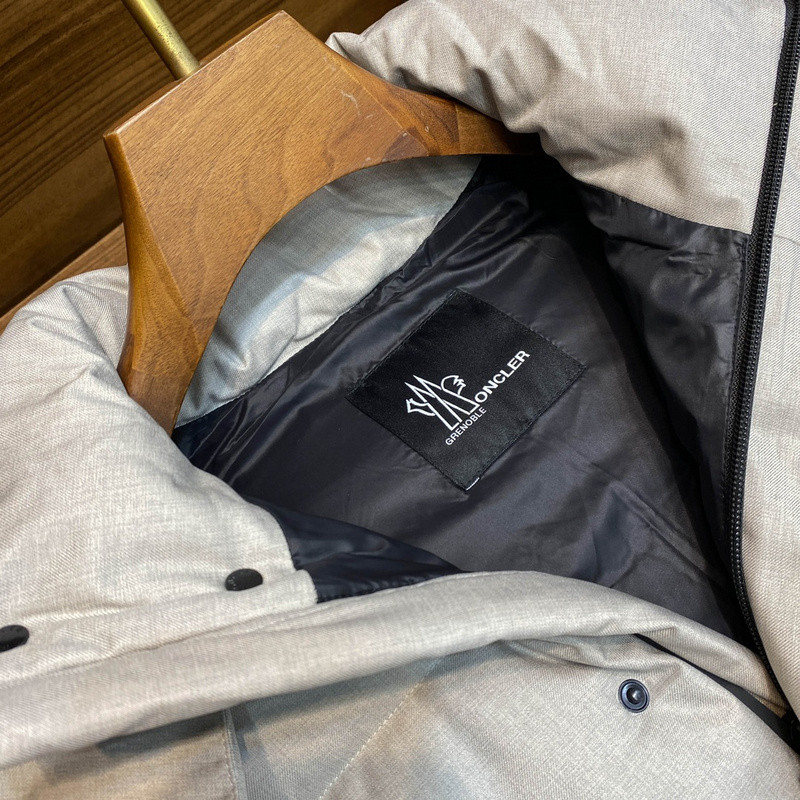 Monc COAT