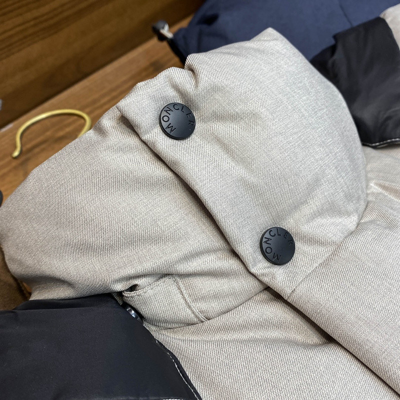 Monc COAT