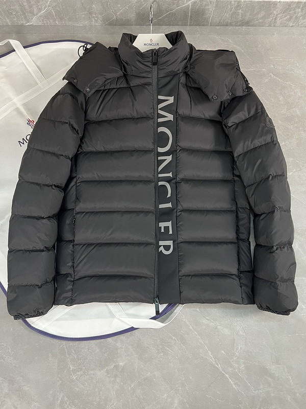 Monc COAT