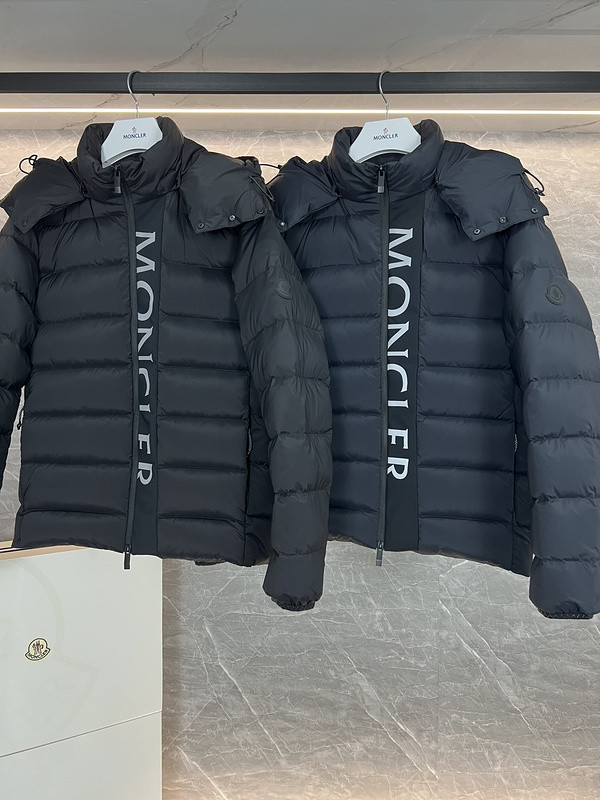 Monc COAT