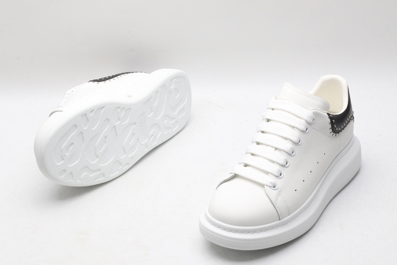 MQ Sneakers
