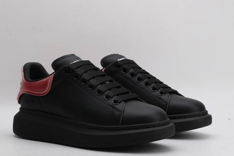 MQ Sneakers