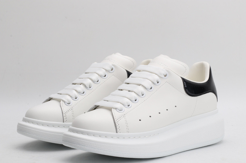 MQ Sneakers